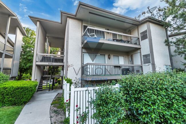 Photo - 5761 S Waterbury Cir