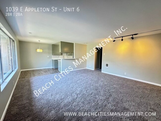 Photo - 1039 E Appleton St Unit 6