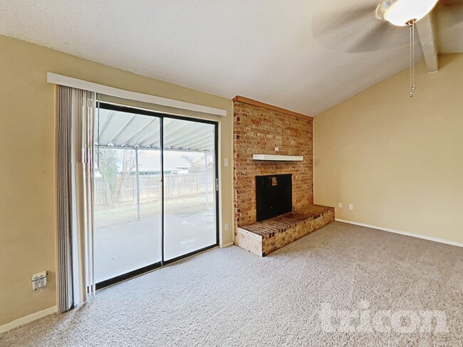 Photo - 6321 Macarthur Dr