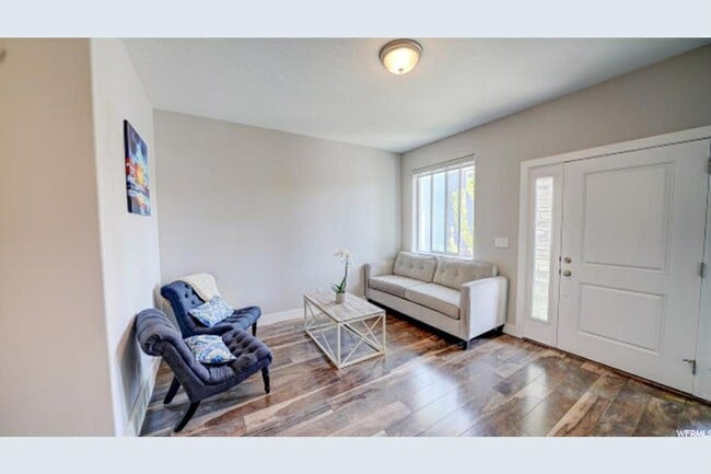 Photo - Beautiful 4 Bedroom Home in Midvale!