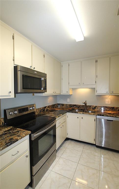 Photo - 390-301 301 Blvd W