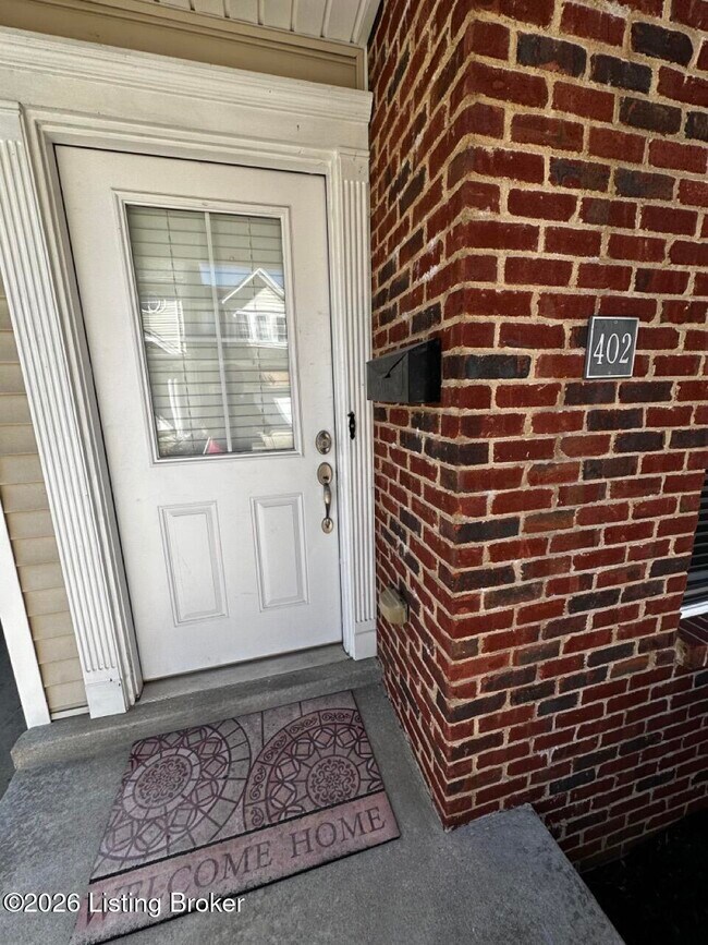 402 Clare Ln Unit 402