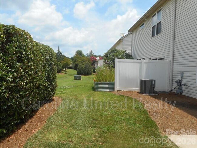 Photo - 5860 Glassport Ln
