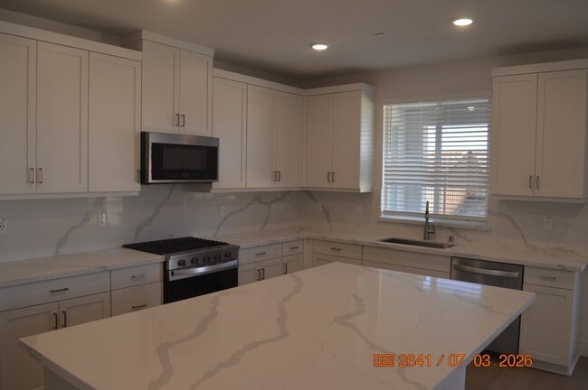 Photo - 228 W Volta St