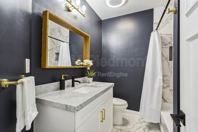 Photo - 174 Chester Ave SE