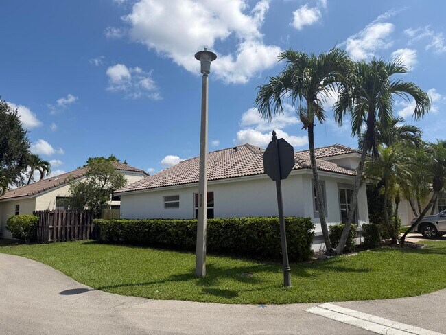 Photo - 1852 Capeside Cir