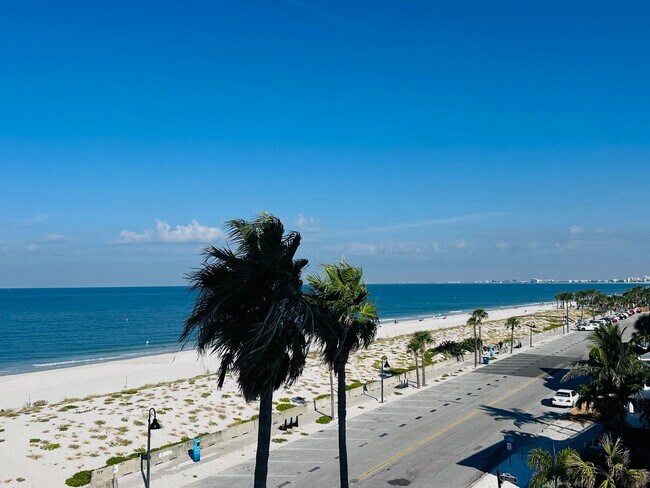 Photo - 555 Gulf Way Unit 5N