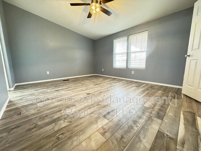 Photo - 4879 N Monterey Dr