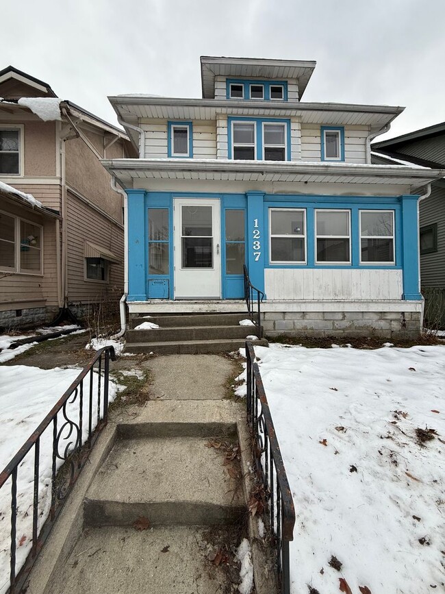 Building Photo - New Listing!!!