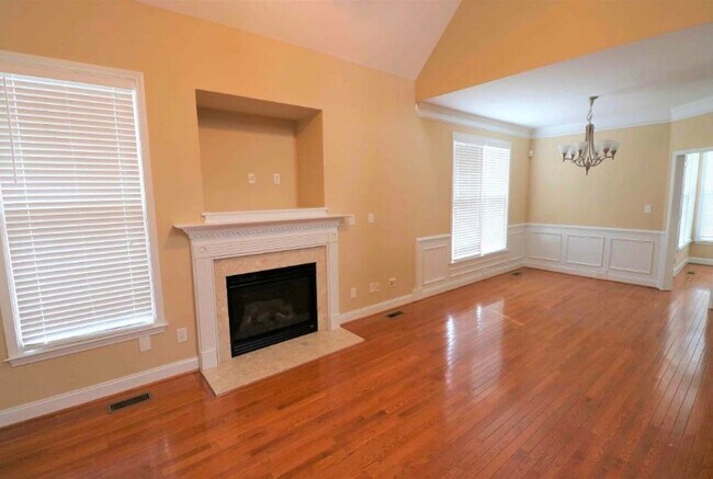 Photo - 10 London Way