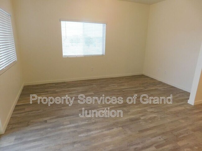 668 Brookwillow Dr Unit 8