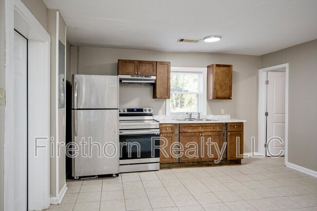 Photo - 2719 Meadowbrook Dr