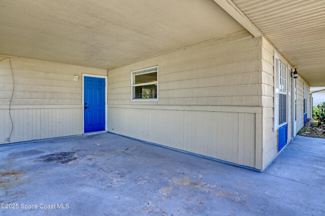 Photo - 775 Bianca Dr NE