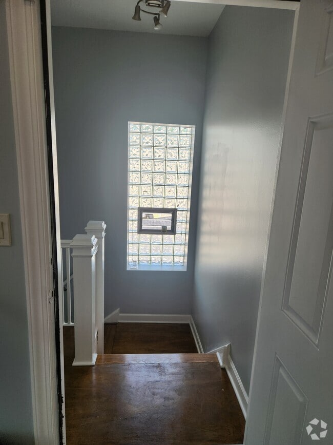 Building Photo - 57 W 73rd St Rental