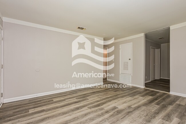 Photo - 4059 W Oak Dr