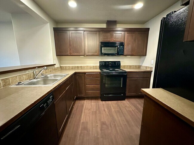Photo - 3 bed/ 3.5 Bath Townhome in Cheney