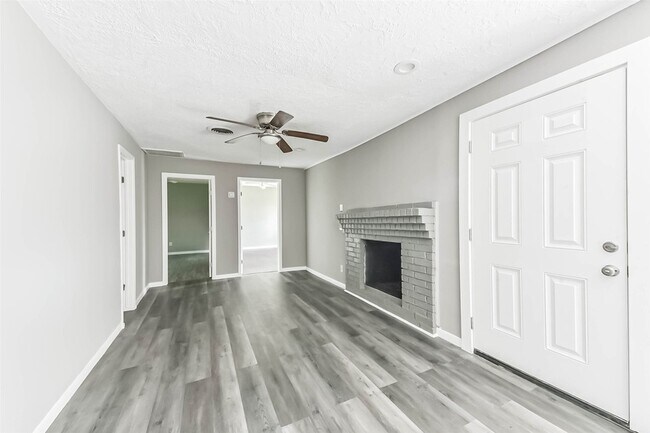 Photo - 14249 Brownsville St Apartamento