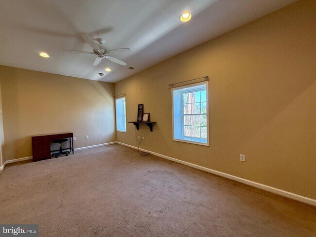 Photo - 2 S 3rd St Unit 2