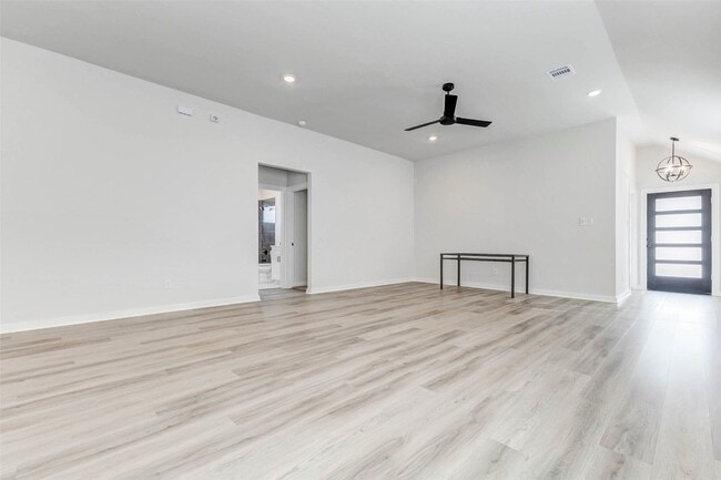 Photo - 6422 Pomona Ct