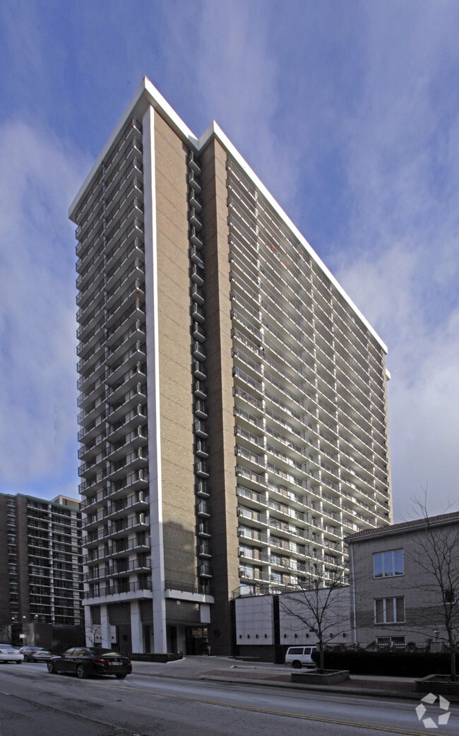 Primary Photo - Thorndale Beach South Condominiums