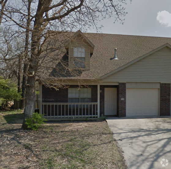 Building Photo - 1988 N Macey Dr Rental
