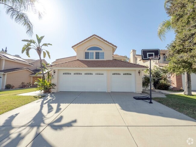 Building Photo - 4 BEDROOM / 3 CAR GARAGE MURRIETA HOME FOR...