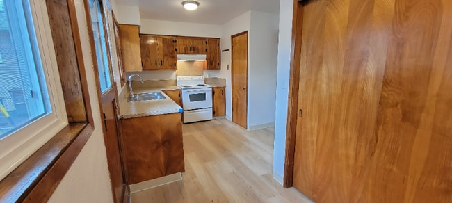 Photo - 700 E 22nd St Unit 702