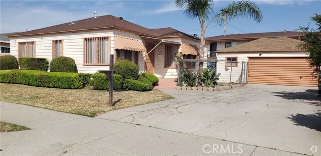 Building Photo - 832 S Greenwood Ave Rental