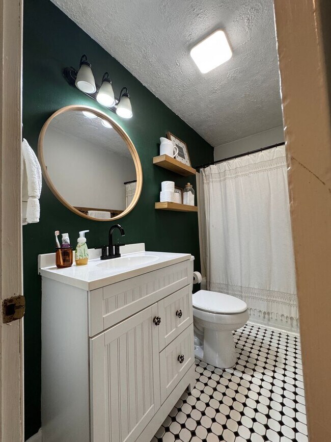 Photo - Cozy Two-Bedroom Furnished Bungalow