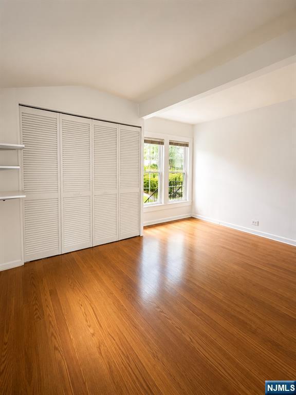 544 Linden Ave
