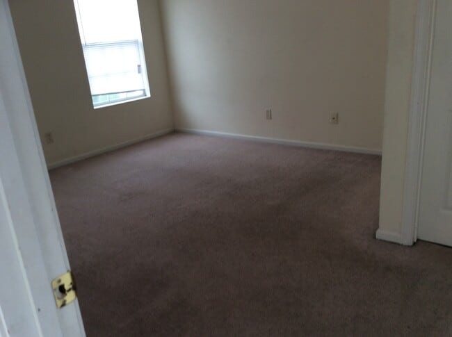 Photo - 214 Magnolia Plantation Ct