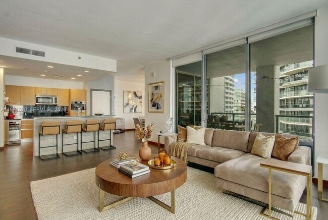 Building Photo - 1050 Brickell Ave Unit 3406