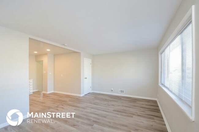 Photo - 1344 Elmer Dr