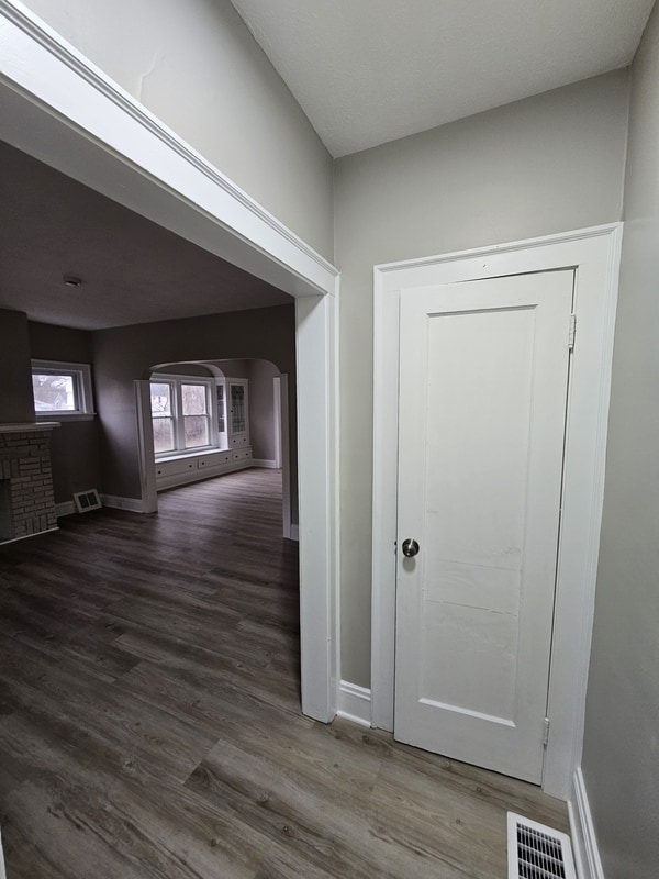 Photo - 9711 Aetna Rd