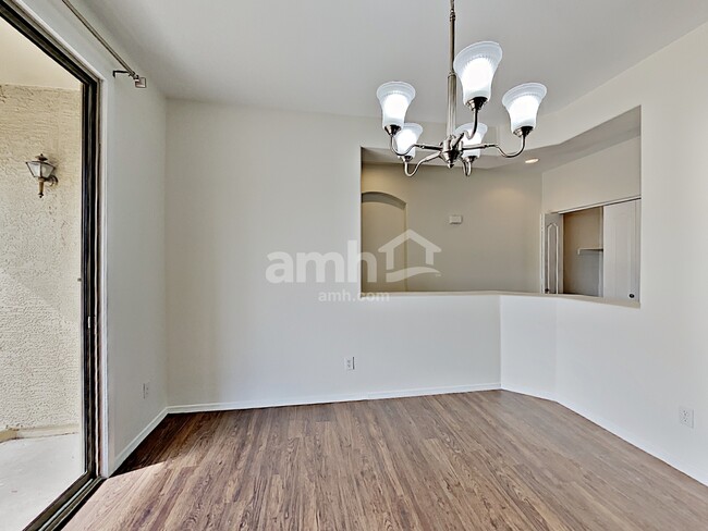 Photo - 9427 W Potter Dr