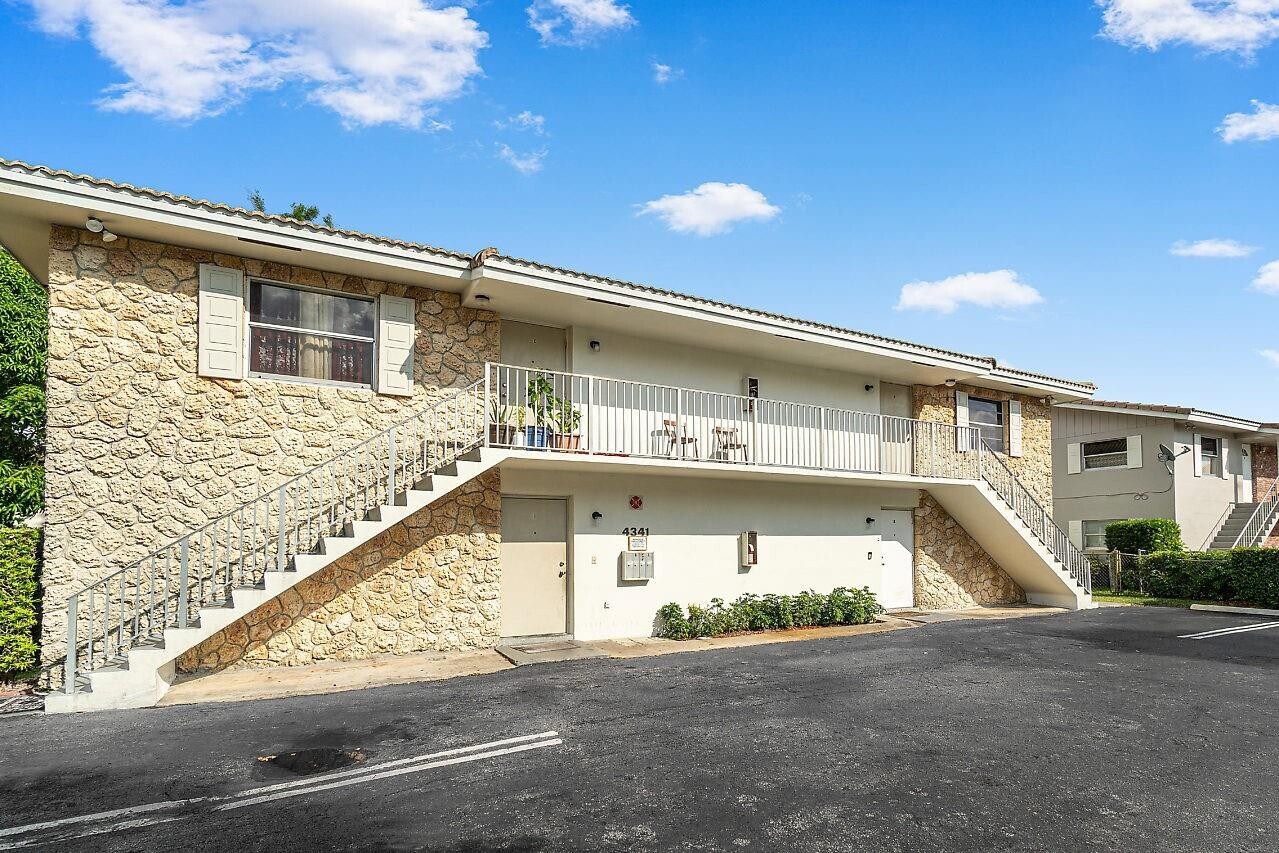 Photo - 4341 Riverside Dr