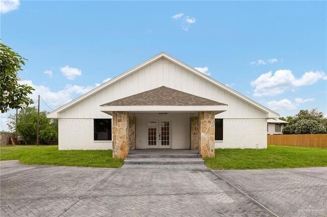 Photo - 12304 Lakeview Dr