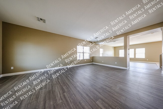 Photo - 1356 E Clifton Ave
