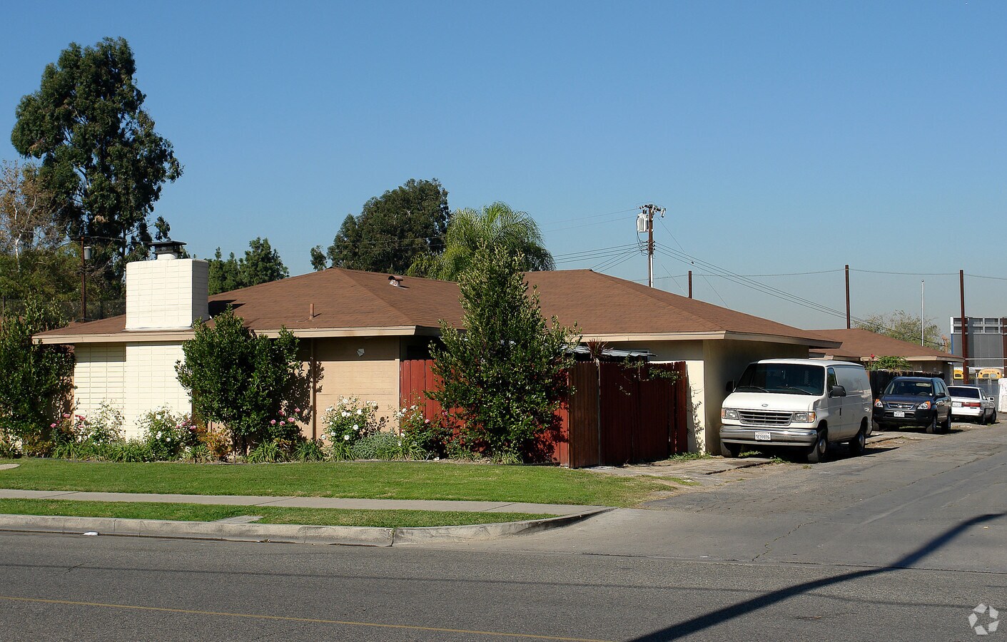 Photo - 9881 Central Ave