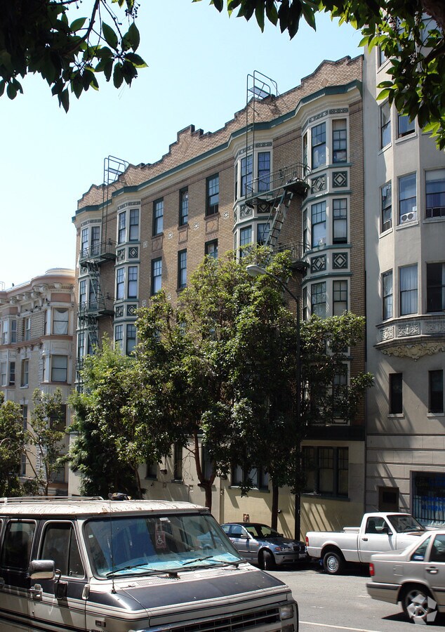 Sierra Madre Apartments - Sierra Madre Apartments