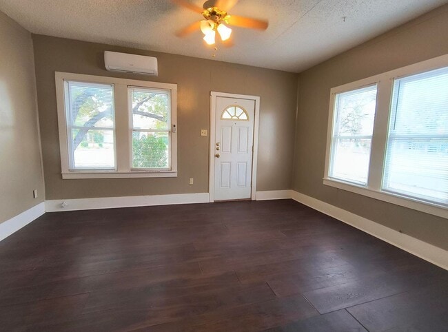 Photo - AFFORDABLE 1 Bedroom 1 Bath AVAILABLE SOON! WATER INCLUDED!