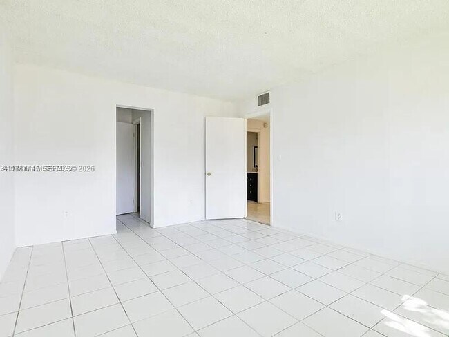 Photo - 14850 Naranja Lakes Blvd Unit B1B