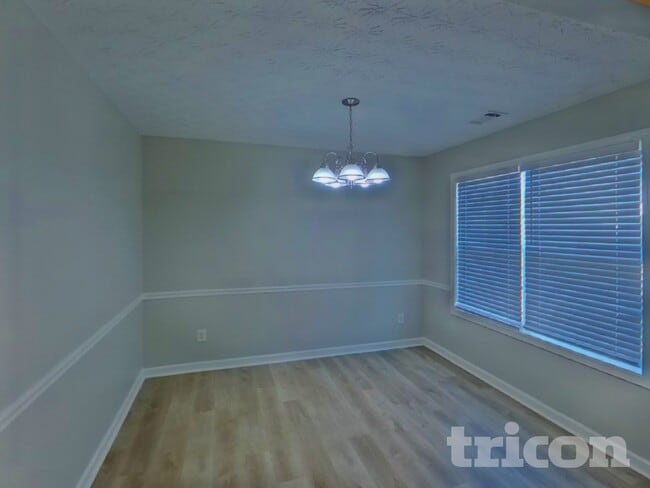 Photo - 305 Little Creek Rd SE