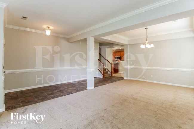 Photo - 4015 Shadetree Dr