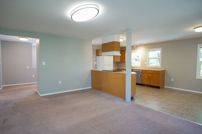 Photo - Delightful Rare Gem in SE Portland with Modern Amenities! Unit 02