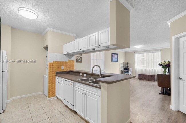 Photo - 17125 N Bay Rd Unidad 3312