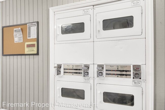 Photo - Three bedroom, One Bath in Lawrenceburg! Unit 405 Oak St. - C13