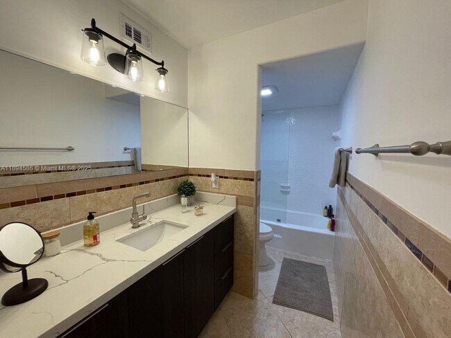 Photo - 3944 NE 167th St Unit 107