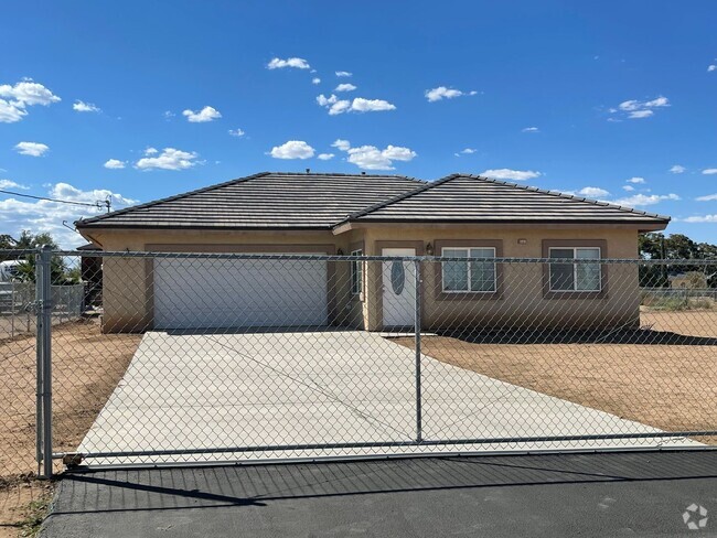 Building Photo - Beautiful Hesperia Starter Home, 2 Bedroom...