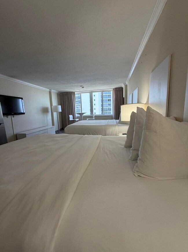 Photo - 19201 Collins Ave Unit 1122